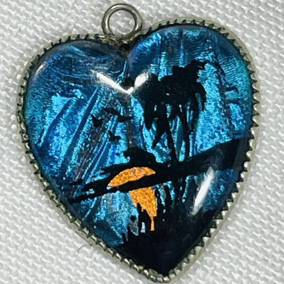 Vintage MCM Morpho Butterfly Wing Heart Shaped Tropical Sunset Pendant Charm - Picture 2 of 11